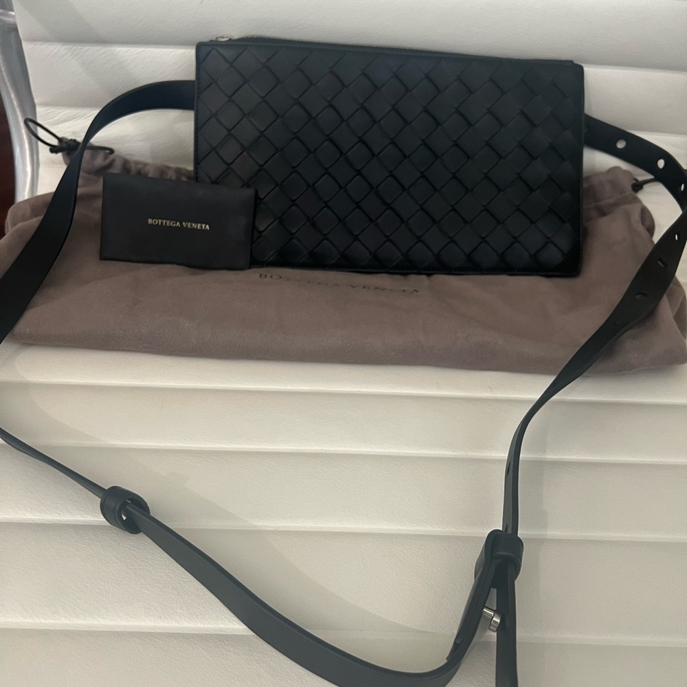NWT Authentic BOTTEGA VENETA Belt/Crossbody Bag